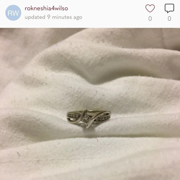 NEW SCAMS .. Help the real Poshers... Information - Picture 5 of 16